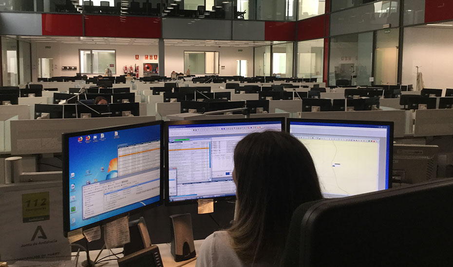 El 112 coordina casi 400.000 emergencias en Andalucía durante el primer semestre del año